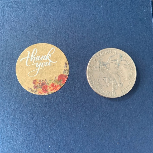 Thank You Sticker Labels 500 labels on roll. 1” Round NWT Tan & floral design - Picture 2 of 5